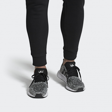 Кросівки Чоловічі Adidas Swift Run