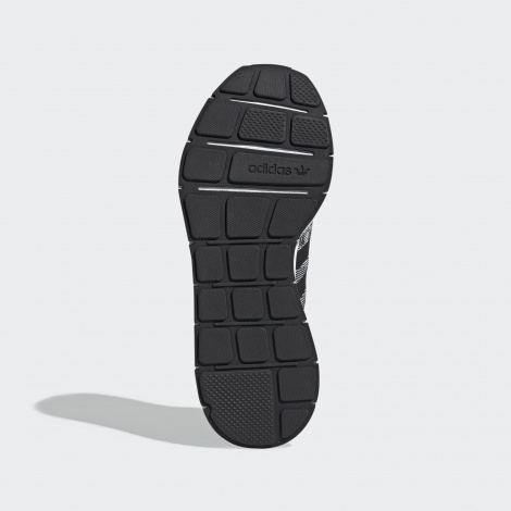 Кросівки Чоловічі Adidas Swift Run