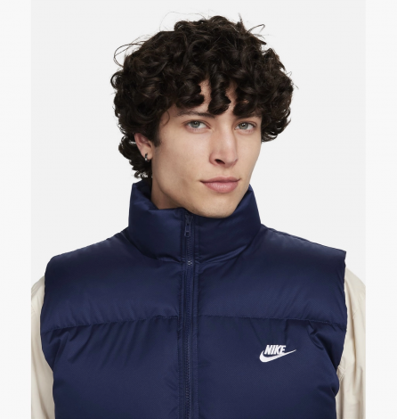 Жилетка Nike Club Puffer Vest