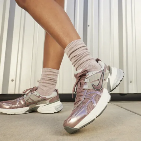 Кросівки Nike V2K Run 'Smokey Mauve'