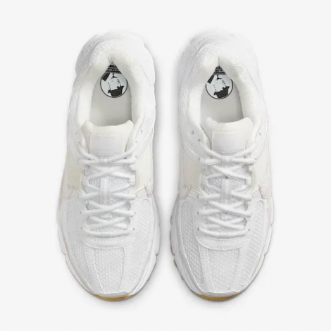 Кроссовки Nike W Zoom Vomero 5