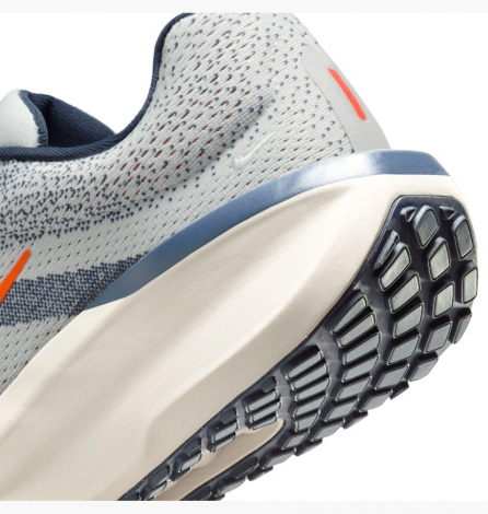 Кросівки Nike Winflo 11 Sail Thunder Blue Light Iron Ore Total Orange