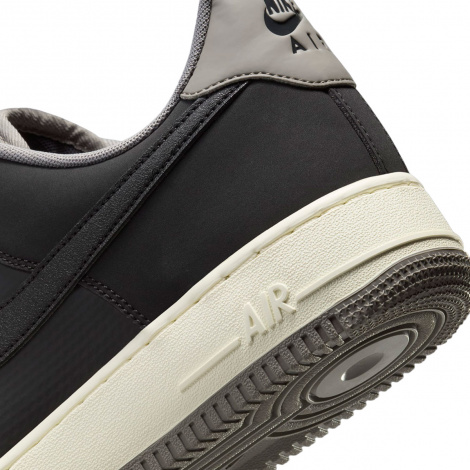 Кросівки Air Force 1 07 Lv8 Чоловіча 7.5