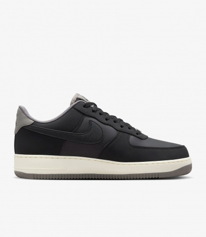 Кросівки Air Force 1 07 Lv8 Чоловіча 7.5
