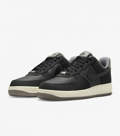 Кросівки Air Force 1 07 Lv8 Чоловіча 7.5