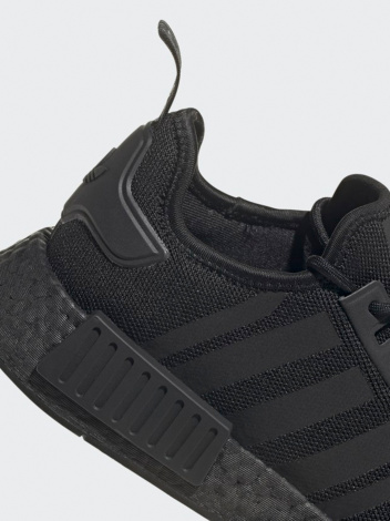 Кросівки Чоловічі Adidas Nmd_R1 Primeblue