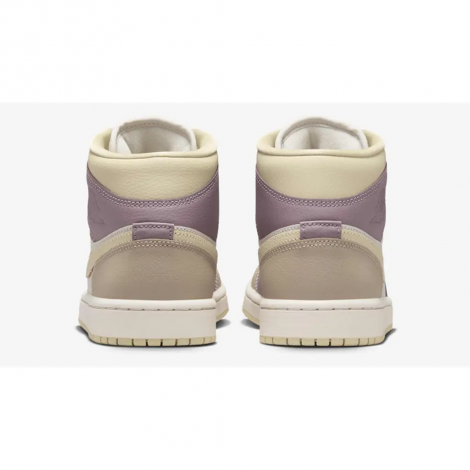 Кроссовки Jordan 1 Mid