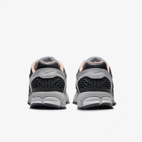 Кросівки Чоловічі Nike Zoom Vomero 5 Black/White Hv5982-001 41