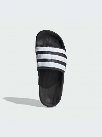 Шльопанці Adidas Adilette 22