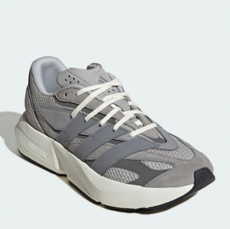 Кросівки Adidas Lightblaze