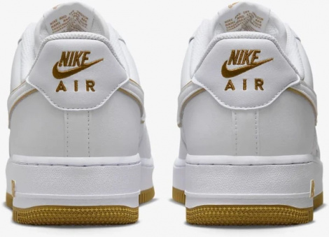 Кроссовки Nike AIR FORCE 1 07 белые DV0788-104