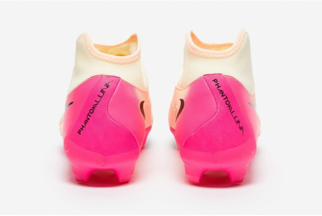 Футбольні бутси Nike Phantom Luna II Academy MG FD6725-800