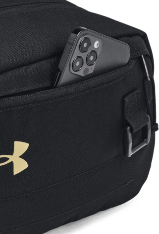 Косметичка Under Armour CONTAIN TRAVEL KIT чорна 1381922-001