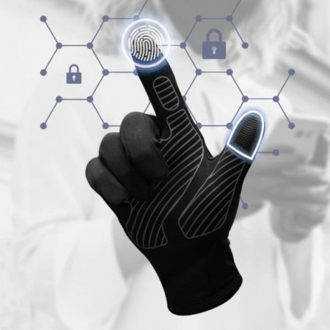 Перчатки зимние для сенсорных экранов Kelme черно-серые 8161ST5002.9015