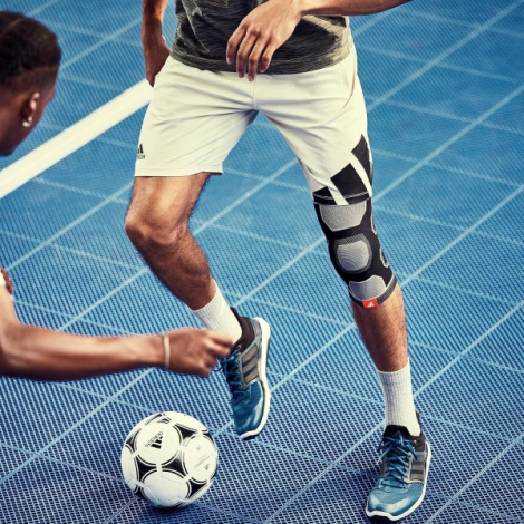 Фіксатор коліна Adidas KNEE SUPPORT чорно-сірий L ADSU-12523BK-NL