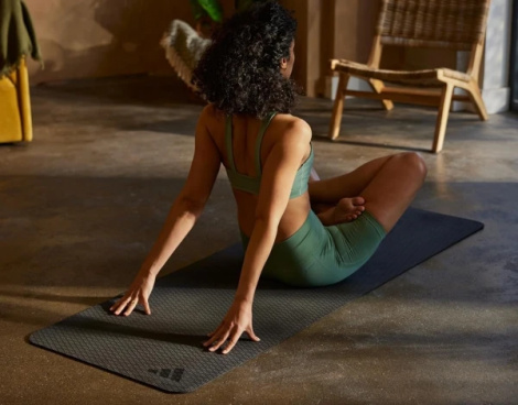 Килимок для йоги Adidas YOGA MAT чорний ADYG-10001BK