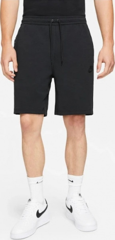 Шорти Nike SPORTSWEAR TECH ESSENTIALS чорні DD5301-010