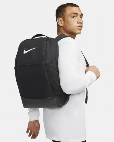 Рюкзак Nike NK BRSLA M BKPK - 9.5 (24L) чорний DH7709-010