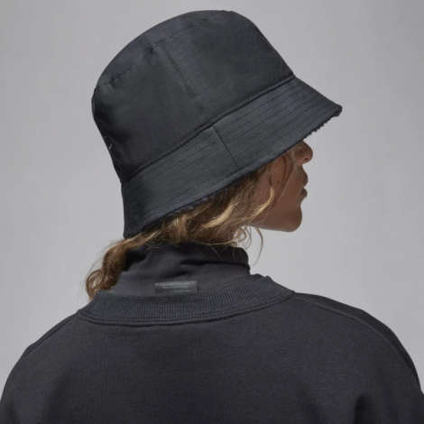 Панама зимова Nike UJ APEX BUCKET WINTER чорна FN4674-010