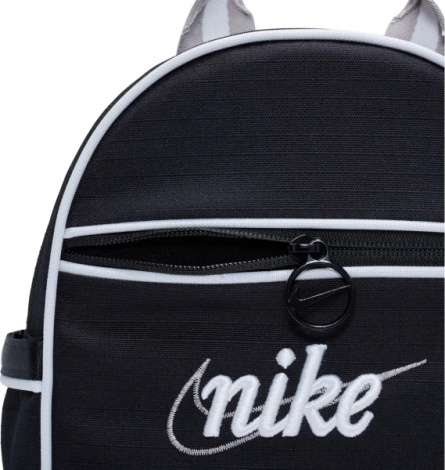 Рюкзак жіночий Nike SPORTSWEAR FUTURA 365 MINI чорно-білий FQ5559-011