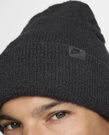 Шапка Nike PEAK BEANIE COZY темно-серая FZ2125-060