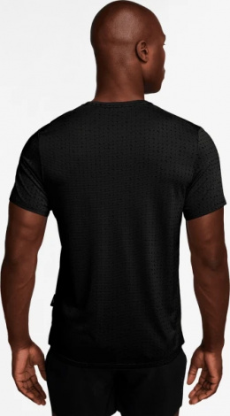 Футболка для бігу Nike MILER BREATHE DRI-FIT RUNNING чорна HJ4181-010