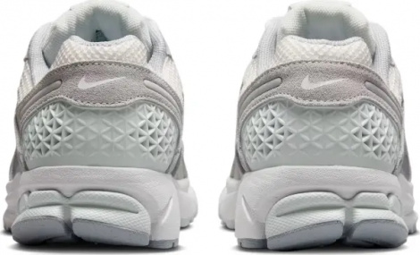 Кросівки жіночі Nike ZOOM VOMERO 5 біло-світло-сірі HQ0458-001