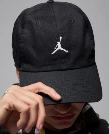 Кепка Nike JORDAN CLUB UNSTRUCTURED CURVED-BILL черная HQ1963-010