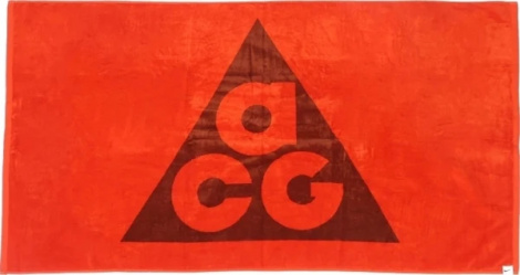 Полотенце Nike TOWEL ACG красно-коричневое N.100.8820.613.OS