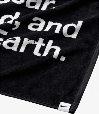 Рушник Nike TOWEL ACG GRAPHIC чорно-білий N.101.3206.012.OS