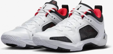 Кросівки баскетбольні Nike JORDAN AIR XXXVII LOW біло-чорно-червоні DQ4122-100
