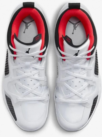 Кросівки баскетбольні Nike JORDAN AIR XXXVII LOW біло-чорно-червоні DQ4122-100