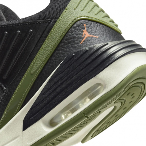 Кросівки Nike JORDAN MAX AURA 5 чорно-зелено-жовтогарячі DZ4353-003