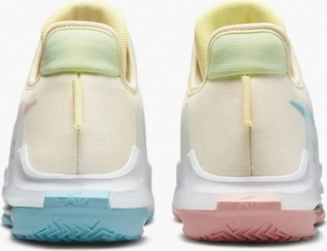 Кроссовки баскетбольные Nike LEBRON WITNESS VI голубо-розово-желтые CZ4052-103