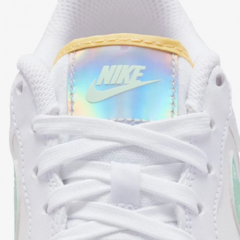 Кросівки підліткові Nike AIR FORCE 1 LV8 (GS) біло-м'ятно-оранжеві FJ7706-131