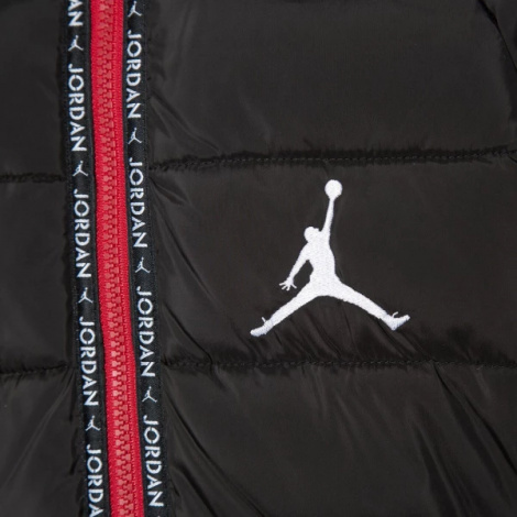 Куртка підліткова Nike JORDAN JDB DOWN JACKET чорна 95B667-023