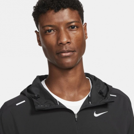 Вітровка Nike M NK RPL UV WINDRNNER JKT чорна CZ9070-010