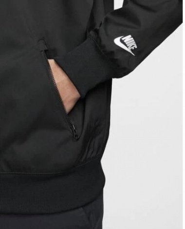 Куртка Nike M NSW SPE+ WVN WR JKT MFTA чорна DM6867-010