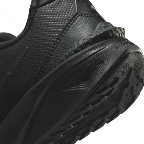 Кроссовки беговые детские Nike STAR RUNNER 4 NN (GS) черные DX7615-002