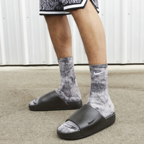 Шлепанцы Nike CALM SLIDE черные FD4116-001