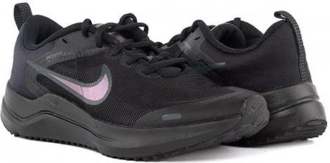 Кросівки бігові дитячі Nike DOWNSHIFTER 12 NN (GS) чорні DM4194-002