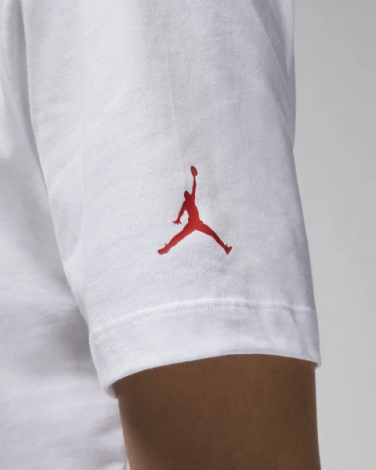 Футболка Nike M J FLT ESS POOL SS CREW белая FN6006-100