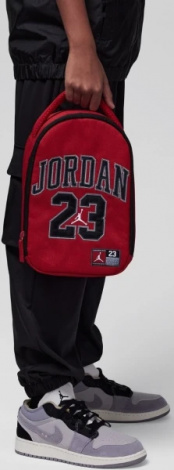 Термосумка для їжі Nike JORDAN JERSEY LUNCH BAG червона 9A0837-R78