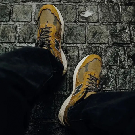 Кросівки New Balance 2002R PROTECTION PACK світло-коричневі M2002RDP