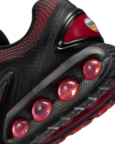 Кросівки Nike AIR MAX DN ESSENTIAL чорно-червоні HV5235-002
