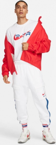 Футболка Nike M SW AIR GRAPHIC TEE белая FN7704-101