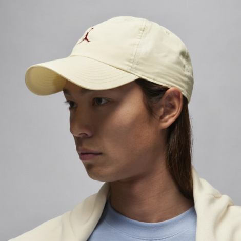 Кепка Nike J CLUB CAP US CB JUMPMAN бежевая FD5185-163