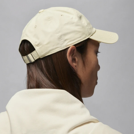Кепка Nike J CLUB CAP US CB JUMPMAN бежевая FD5185-163
