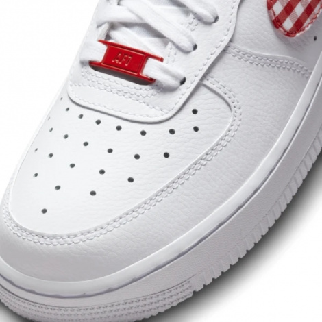 Кросівки жіночі Nike AIR FORCE 1'07 біло-червоні DZ2784-101