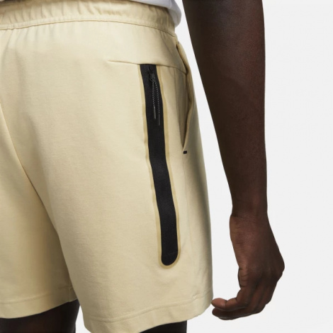 Шорти Nike M NK TECH LGHTWHT SHORT бежеві DX0828-783